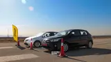 54247-Toyota-Yaris-vs-Renault-Sandero-15.jpg