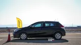 68632-Toyota-Yaris-vs-Renault-Sandero-2.jpg