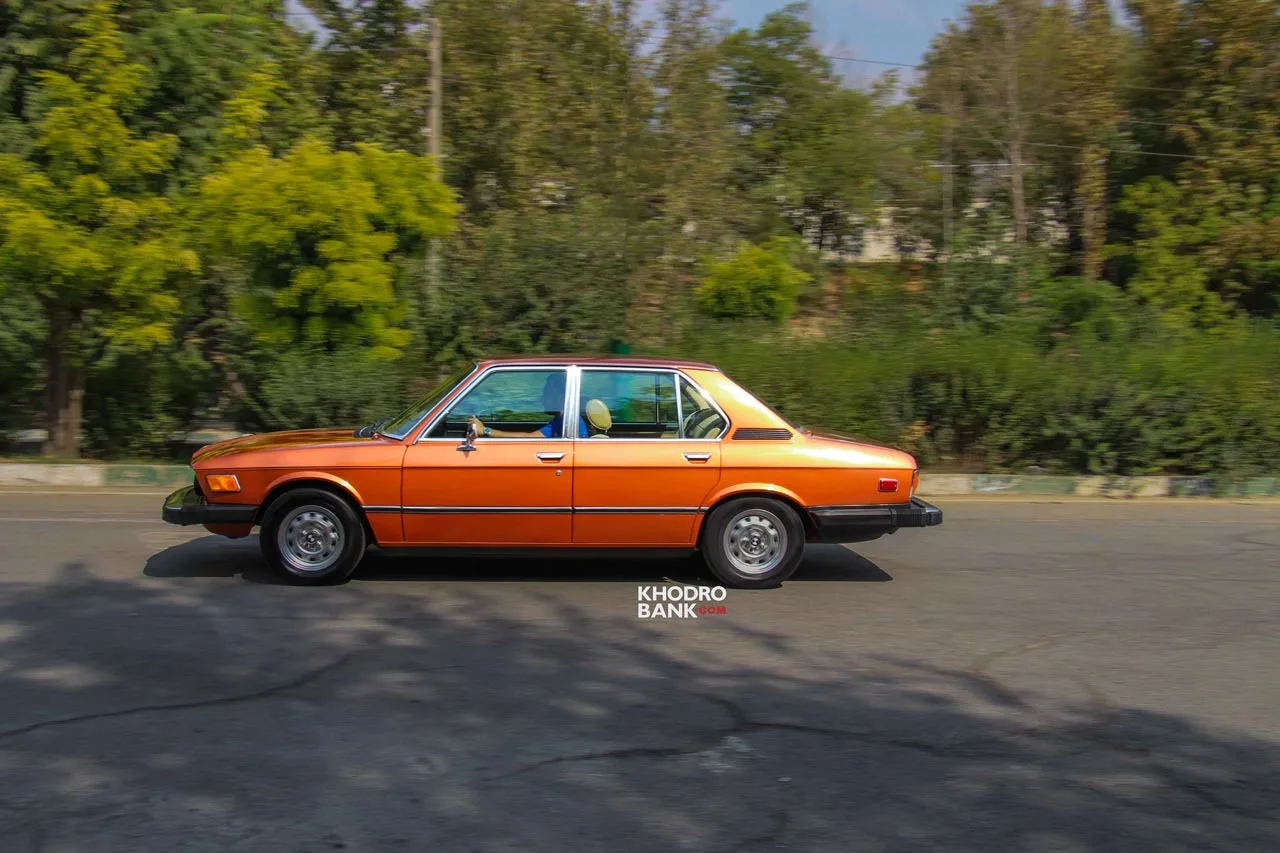 بی ام و اتاق E12