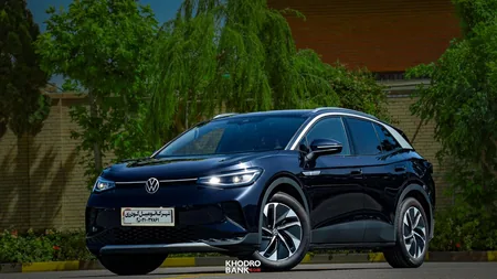 نمای سه رخ جلو فولکس واگن ID4