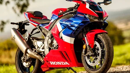 هوندا 2026 CBR1000RR-R Fireblade SP