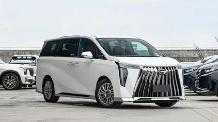 عکس جی ای سی M8